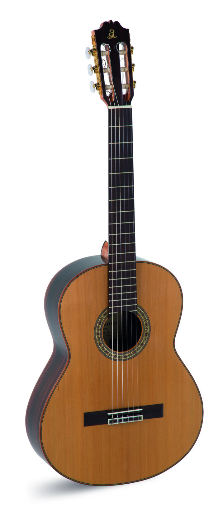 GUITARRA CLÁSICA ADMIRA A10 SERIE ARTESANÍA