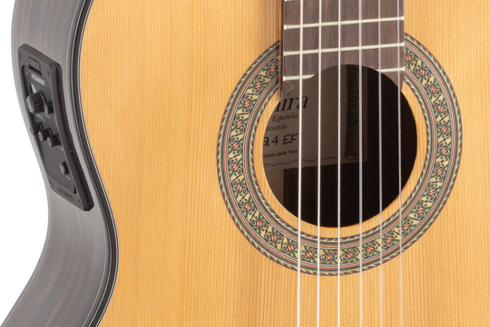 GUITARRA CLÁSICA ADMIRA A4 ELECTRIFICADA CON FISHMAN SERIE ARTESANÍA - Imagen 3