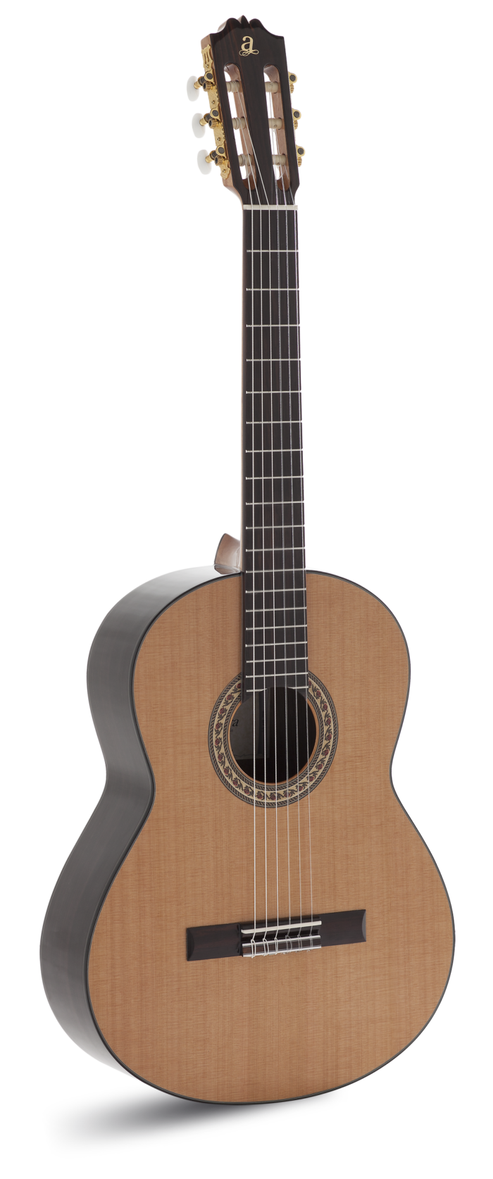 GUITARRA CLÁSICA ADMIRA A6 SERIE ARTESANÍA