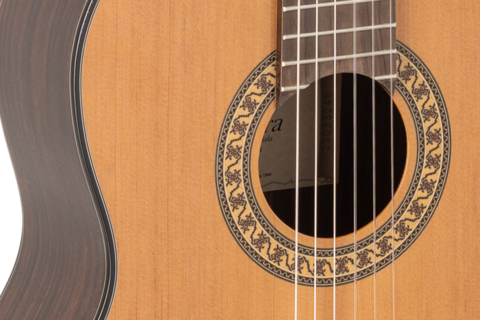 GUITARRA CLÁSICA ADMIRA A6 SERIE ARTESANÍA - Imagen 4