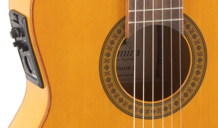 GUITARRA CLÁSICA ADMIRA TRIANA SERIE FLAMENCO ELECTRIFICADA CON EQ-6 - Imagen 2