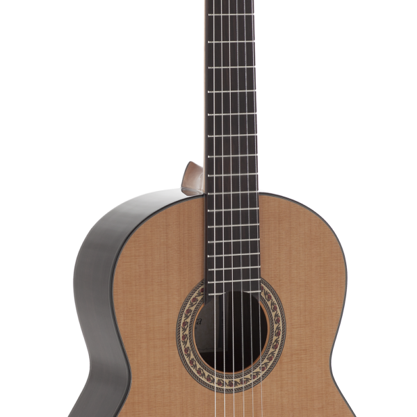 GUITARRA CLÁSICA ADMIRA A6 SERIE ARTESANÍA