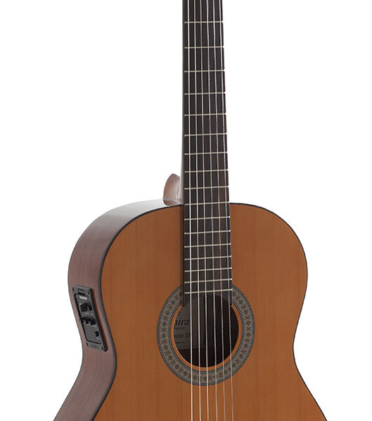 GUITARRA CLÁSICA ADMIRA JUANITA ELECTRIFICADA FISHMAN SERIE ESTUDIO