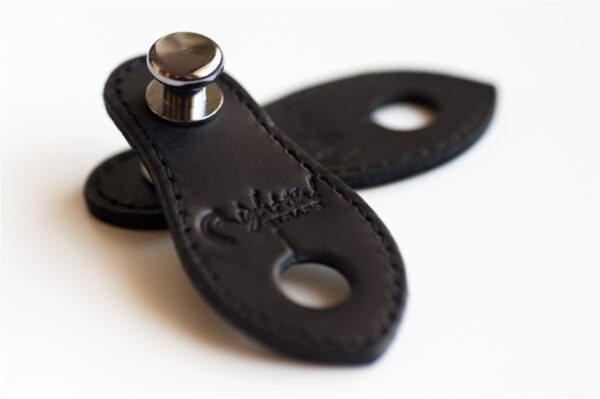 END-PIN-BLACK